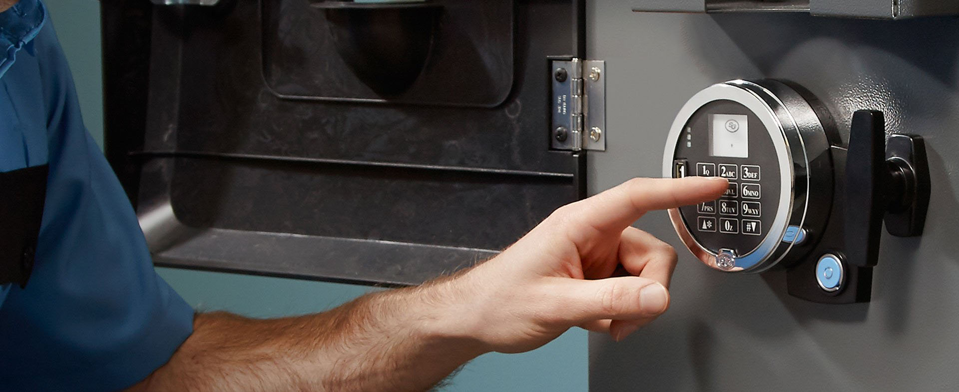 What Are The Benefits Of Hiring A Local Safe Locksmith? - Local Tradie ...